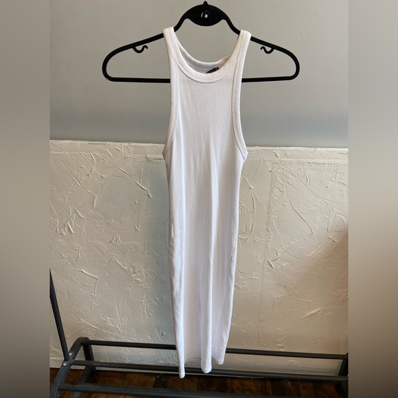 Zara fitted dress - Picture 4 of 5